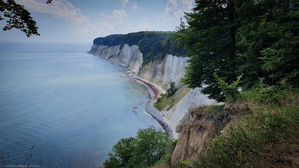 View down to the white chalk cliffs and the sea